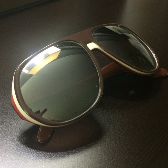 Ray-Ban Accessories - Vintage Ray Ban Blazer Tortoise & White Sunglasses